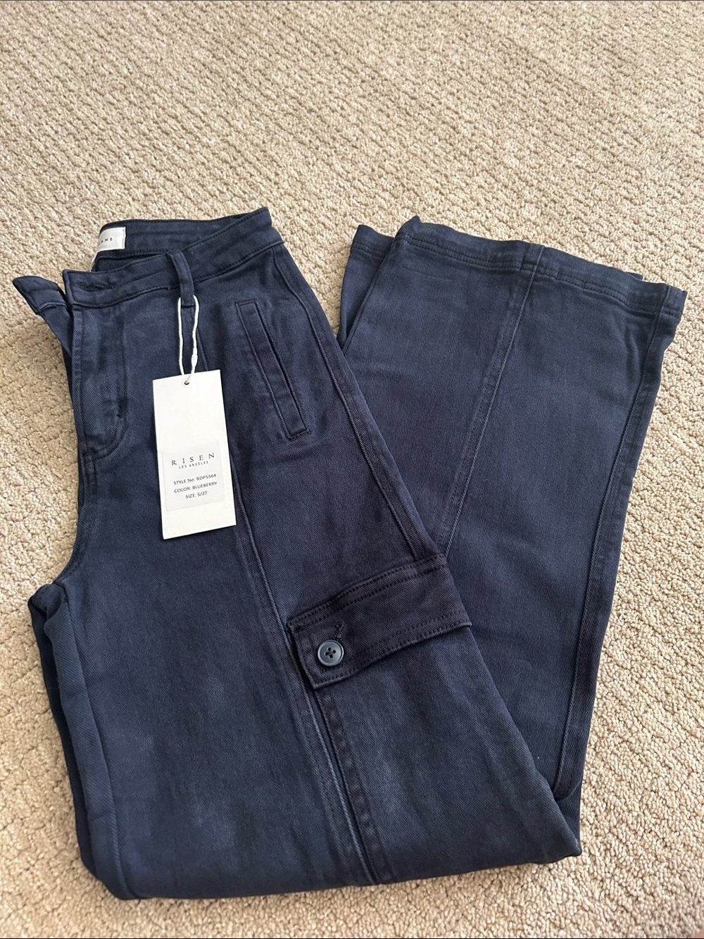 Risen blueberry cargo jeans NWT 5/27